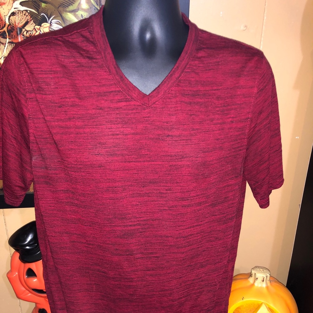 Men’s bklyn cloth work wear v-neck t-shirt